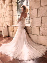 Load image into Gallery viewer, Maggie Sottero&quot; Halle&quot;, Salon Sample