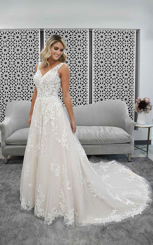 Stella York style 7169, NEW with tags