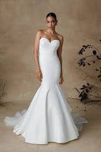 Load image into Gallery viewer, Justin Alexander "Glynn", Sample