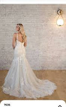 Load image into Gallery viewer, Stella York 7636, Salon Sample