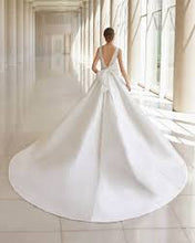 Load image into Gallery viewer, Aire Barcelona, &quot;Ulrik&quot; Salon Sample