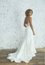 Load image into Gallery viewer, Kelly Faetanini "Lily" Salon Sample