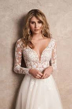 Load image into Gallery viewer, Lillian West style 66229, Salon Sample