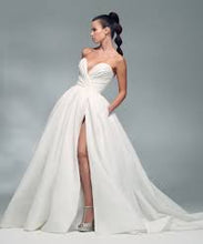 Load image into Gallery viewer, Lazaro &quot;Bacall&quot; Ballgown, Salon Sample