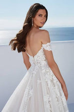Load image into Gallery viewer, Justin Alexander style 88122, Sample