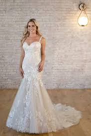 Stella York 7636, Salon Sample