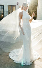 Load image into Gallery viewer, Stella York style 7954, Salon Sample