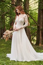 Load image into Gallery viewer, Lillian West style 66237, Salon Sample