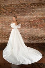 Load image into Gallery viewer, Essence of Australia D3822, NEW with tags with sleeves and overskirt!