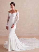 Load image into Gallery viewer, Adrianna Papell style 31180, Salon Sample