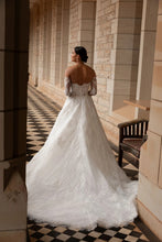 Load image into Gallery viewer, La Premiere custom "Alexandra" with basque waist, NEW with tags