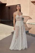 Load image into Gallery viewer, JA Adore "Mattie", Salon Sample