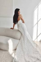 Load image into Gallery viewer, Martina Liana 1645, Salon Sample