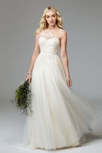 Load image into Gallery viewer, Willowby style 57705, Salon Sample