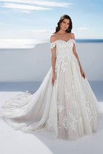 Load image into Gallery viewer, Justin Alexander style 88122, Sample