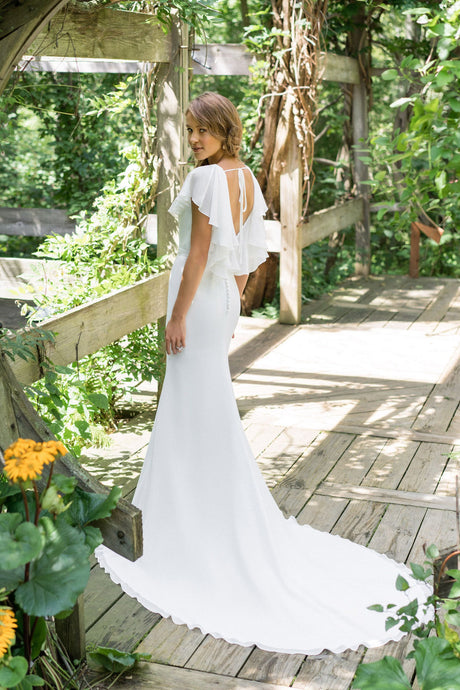 Lillian West 66002, Salon Sample