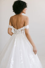 Load image into Gallery viewer, Emily Hart &quot;Catalina&quot; with overskirt , Salon Sample
