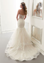 Load image into Gallery viewer, Mori Lee &quot;Alexis&quot;, Salon Sample