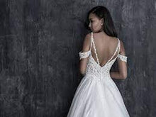 Load image into Gallery viewer, Allure C547, NEW with tags!